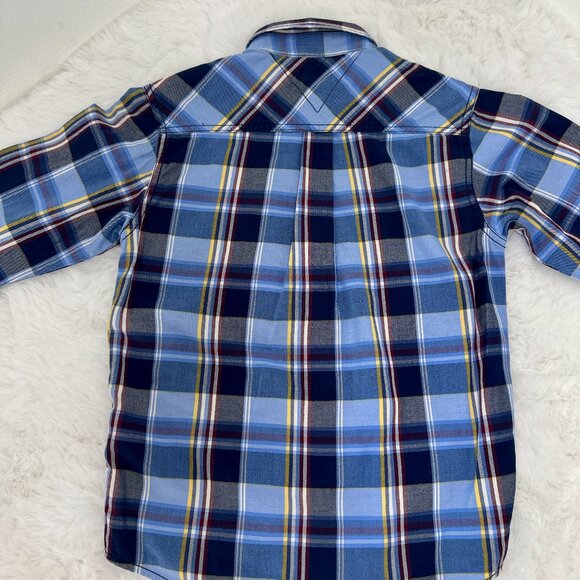 Tommy Hilfiger boys’ long-sleeve button-down shirt - Picture 5 of 9